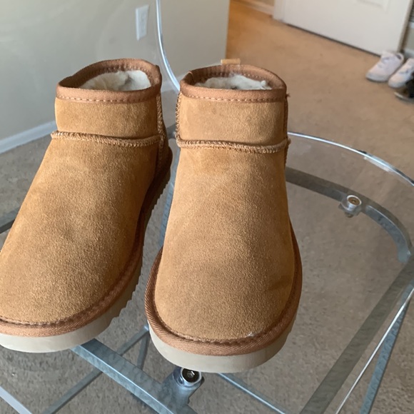 Morgan Taylor Shoes - Morgan Taylor Chestnut Women’s Suede Booties, NWT